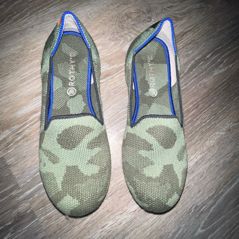Girls Camo Rothy’s Size 2